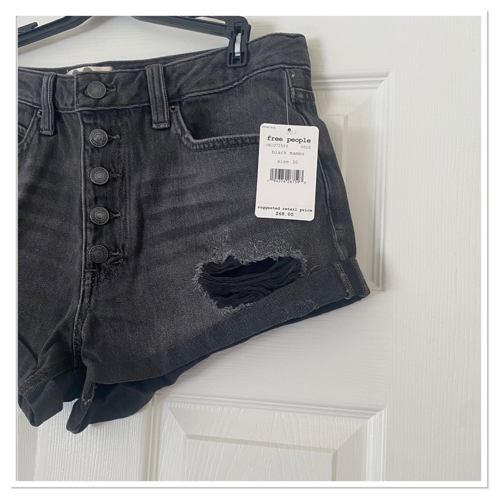 Free People Romeo Rolled Cut Off Mid Rise Shorts - Picture 5 of 6